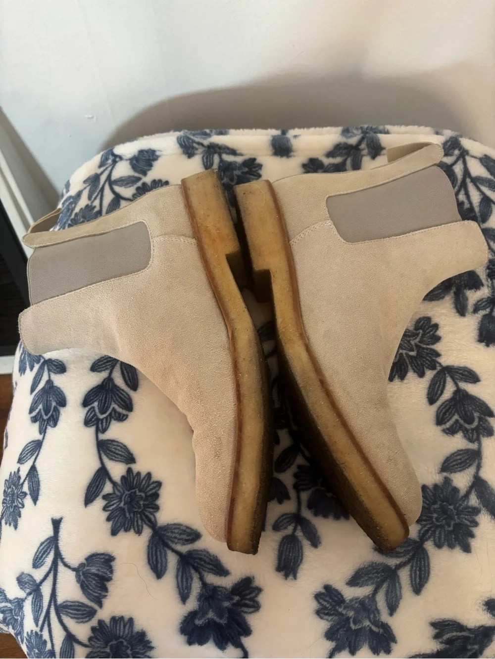 Common Projects Woman Suede Chelsea 37